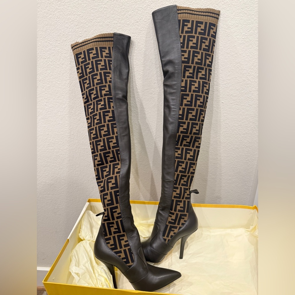 Fendi Rockoko Over the Knee Boots w FF Pattern leather sole ebano tabacco nero